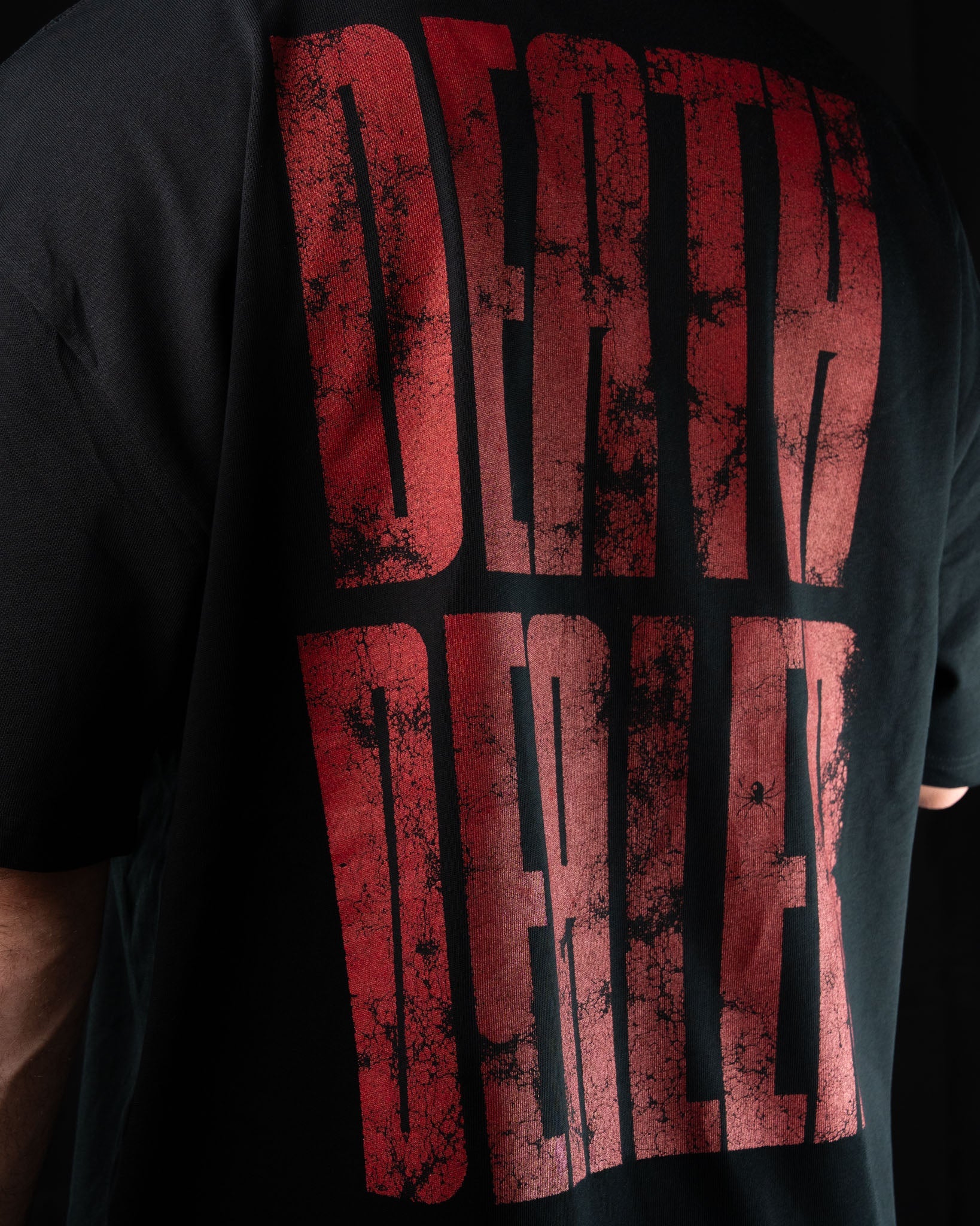 THE HAMMER - HEAVYWEIGHT T SHIRT - Splitting Skin